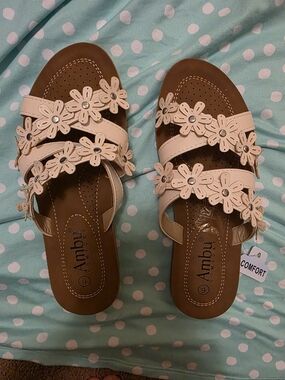 Women's Pink Floral Slide Sandals